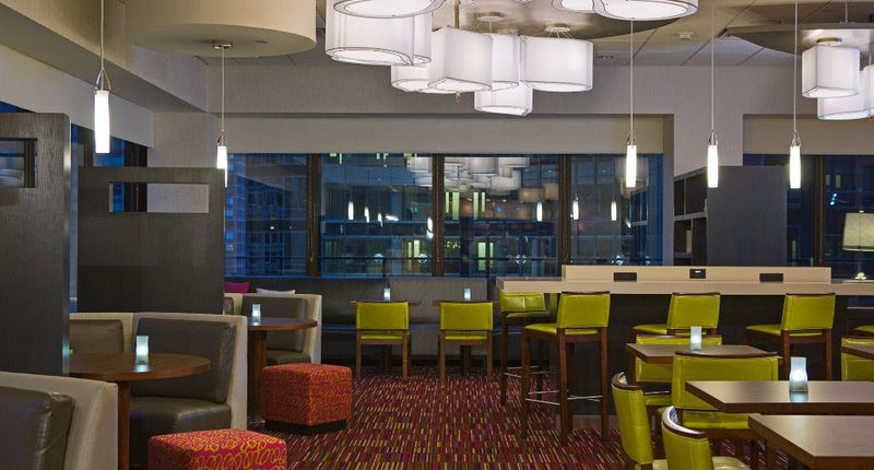 Готель Courtyard By Marriott New York Laguardia Airport Екстер'єр фото